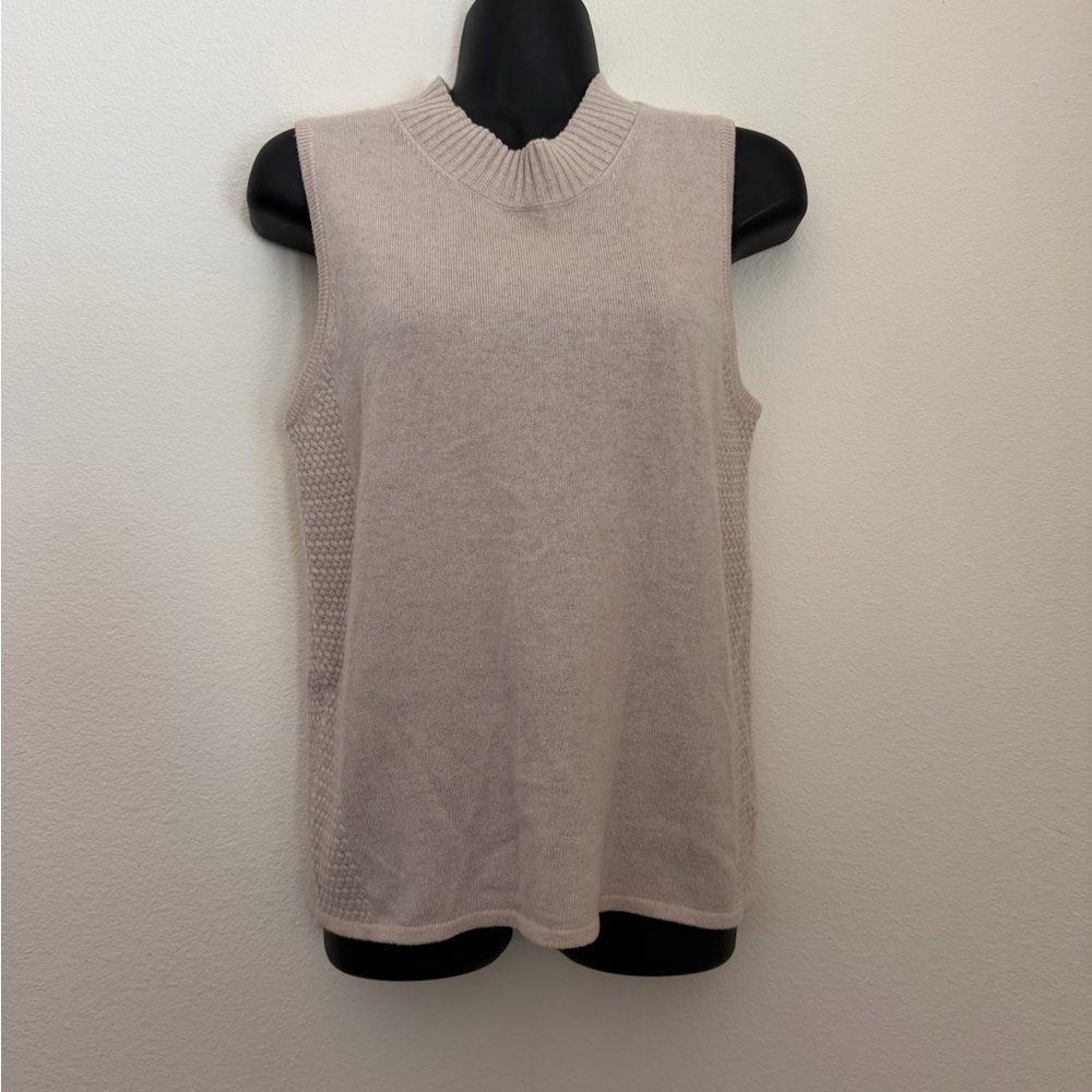 Faherty Cream Wool-Cashmere Blend Top sweater vest